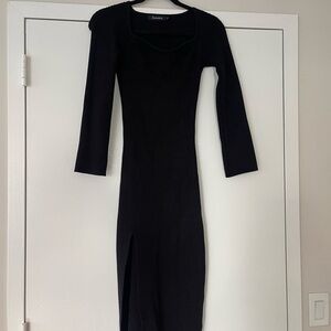 Midi bodycon knit dress with slit